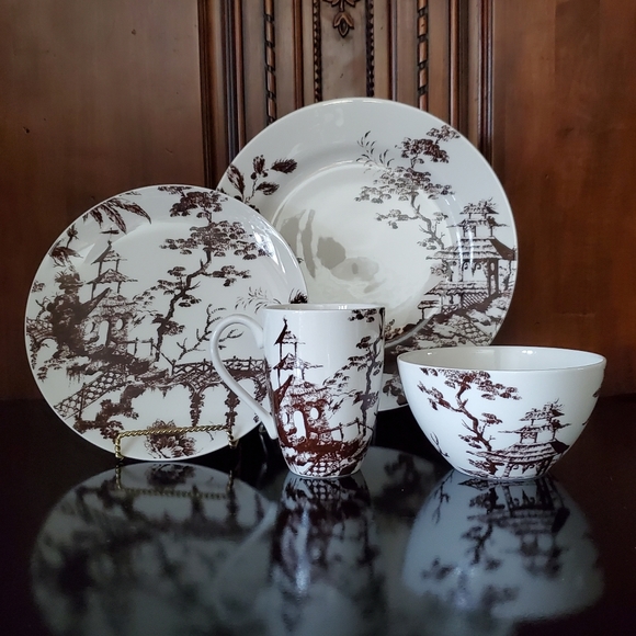 Scalamandre Lenox Other - NIB Scalamandre' Lenox 4pc "Toile Tale Chocolate" 1 Place Setting Brown & White